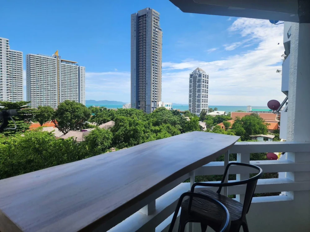 For sale Pattaya Condotel Chain, ready to move in, sea view, book now before the rooms are gone++