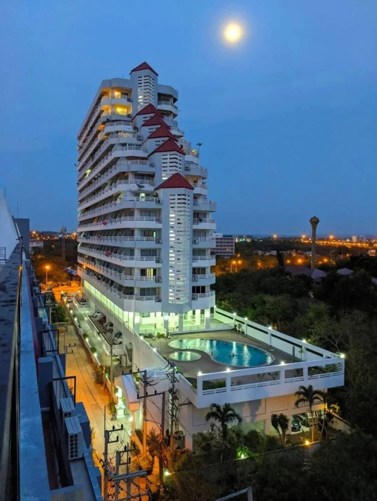 For sale Pattaya Condotel Chain, ready to move in, sea view, book now before the rooms are gone++