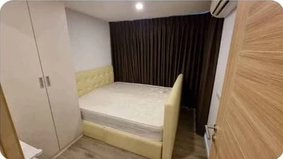For sale: Pause id, 2nd floor, room not attached to anyone, quiet, 2 bedrooms, plenty of space. Book now and you won't be disappointed.