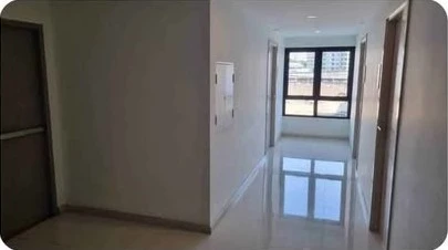 For sale: Pause id, 2nd floor, room not attached to anyone, quiet, 2 bedrooms, plenty of space. Book now and you won't be disappointed.