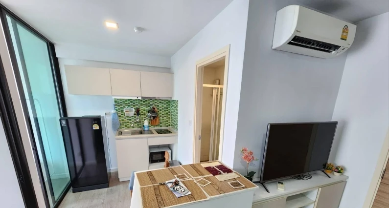 Selling a fully furnished 3rd floor unit at Pause Sukhumvit 103. Ready to move in. Interested buyers, please reserve now!