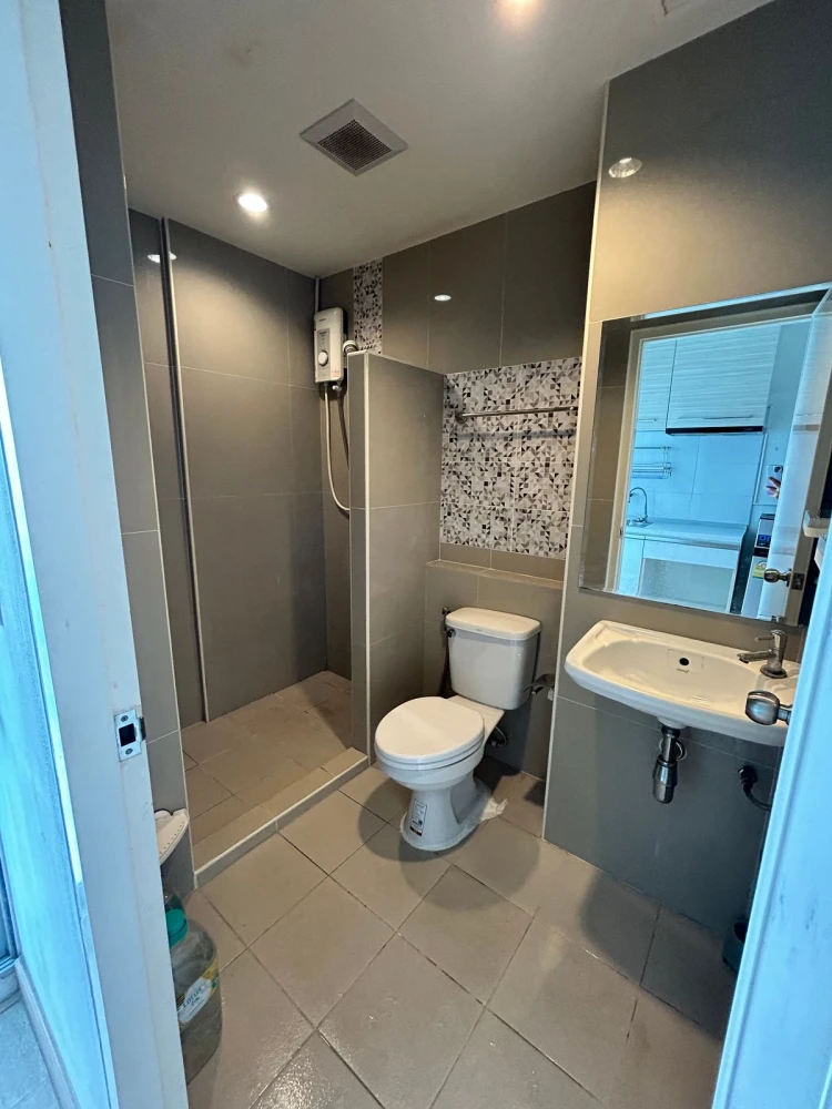 For sale: Ploen Ploen Condominium Rangsit-Workpoint 2, 5th floor, fully furnished, nice to live in, buy now.