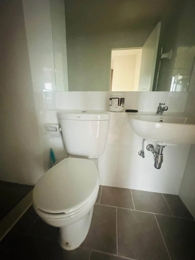 Selling a lovely unit at Plum Condo Bangyai Station, 5th floor, in a great location. Don't just look, reserve it!