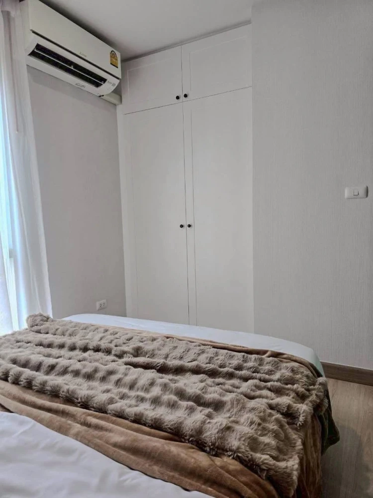 Plum Condo Chaengwattana Station for sale. Nice unit, fully furnished. Just bring your belongings and move in!
