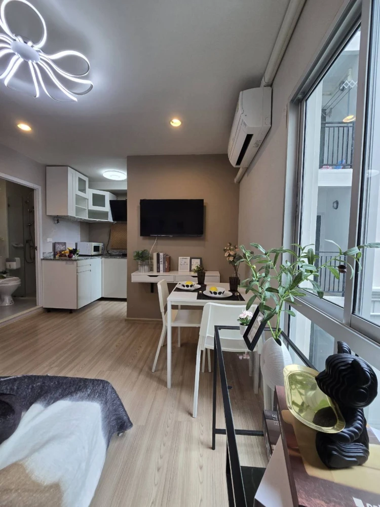 Plum Condo Chaengwattana Station for sale, nice room, fully furnished, just bring your bag and move in.