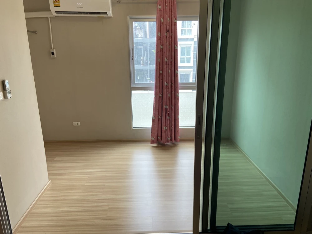 Plum Condo Chaengwattana Station for sale. Unfurnished, ready to move in. Low floor, east-facing. Reserve now!
