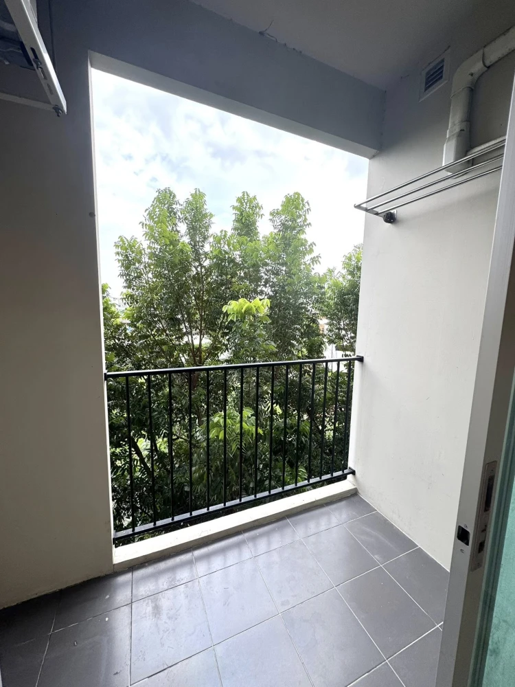 ขาย Plum Condo Chokchai 4 ห้องพร้อมเฟอร์ ชั้นไม่สูง เข้าออกสบาย จองเลย