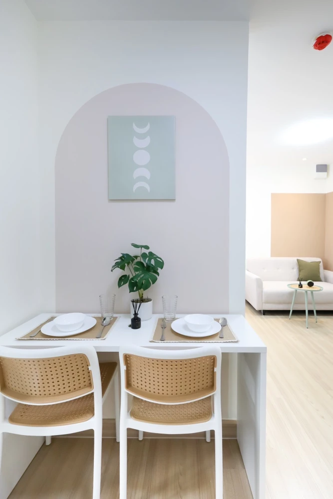 Plum Condo Ladprao 101 for sale. Ready to move in, fully furnished, clean white color scheme. Just bring your personal belongings and you can move rig