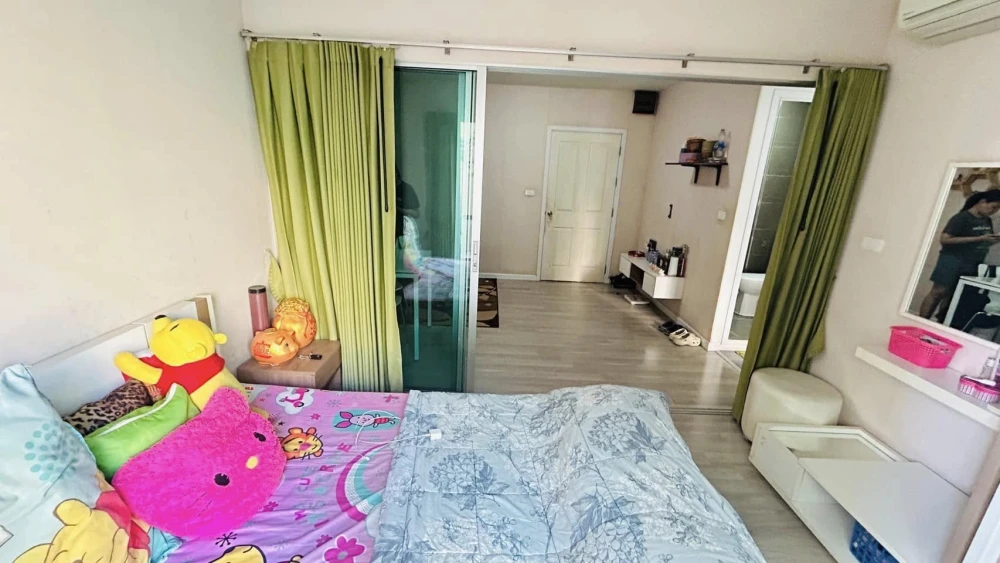 Plum Condo Laemchabang for sale, 4th floor, fully furnished and ready to move in. Buy now!