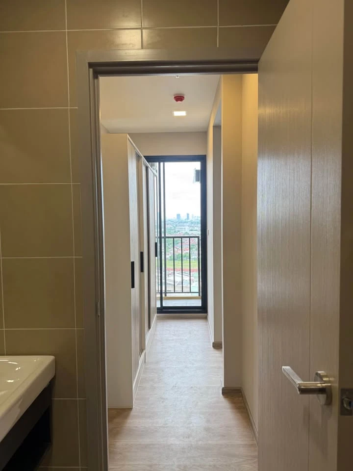 Plum Condo New West Bangyai for sale, ready to move in, high floor, fully furnished, hurry and reserve now!