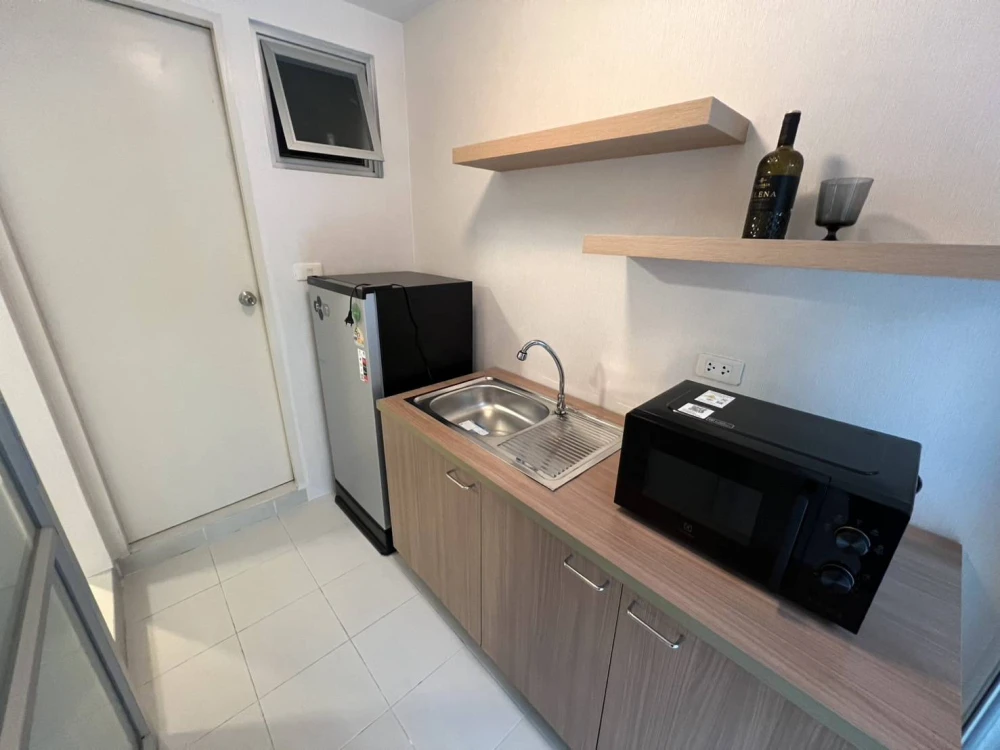 For sale Plum Condo Paholyothin 89, 8th floor, fully furnished. Interested in owning one? Hurry and reserve now.