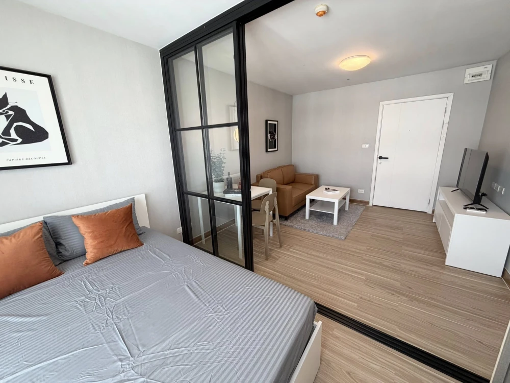 Plum Condo Paholyothin 89 for sale, 8th floor unit, minimalist style decoration, great location. Book now!