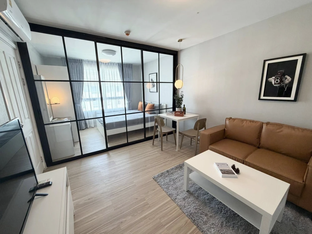 Plum Condo Paholyothin 89 for sale, 8th floor unit, minimalist style decoration, great location. Book now!
