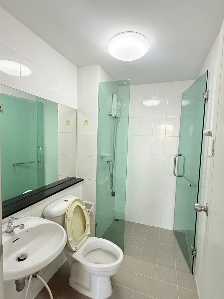 Plum Condo Paholyothin 89 for sale. Nice unit with unobstructed view, not on a high floor. Book now!