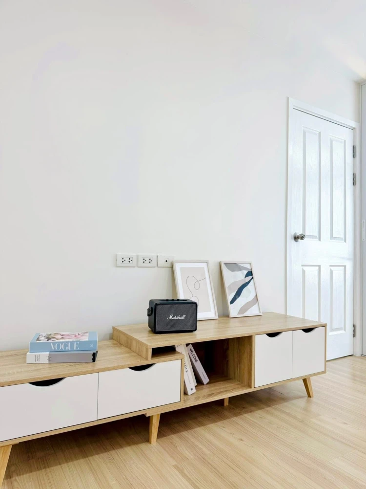 Plum Condo Paholyothin 89 for sale. Beautiful unit, fully furnished and ready to move in. Book now if interested!