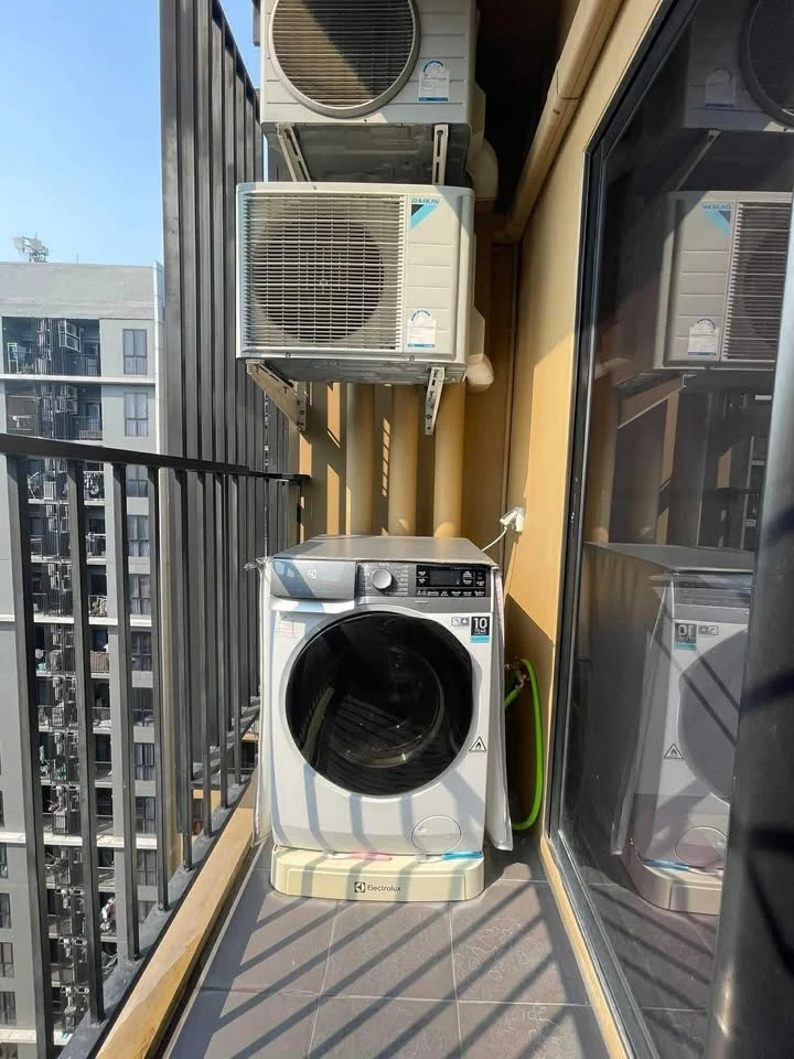 ขาย Plum Condo Pinklao Station ห้องเงียบ ไม่มีเสียงดังรบกวน แม้จะอยู่ติดริมถนนใหญ่ ชั้นสูง วิวเมืองสวย+สระว่ายน้ำ ต้องจัดแล้ว