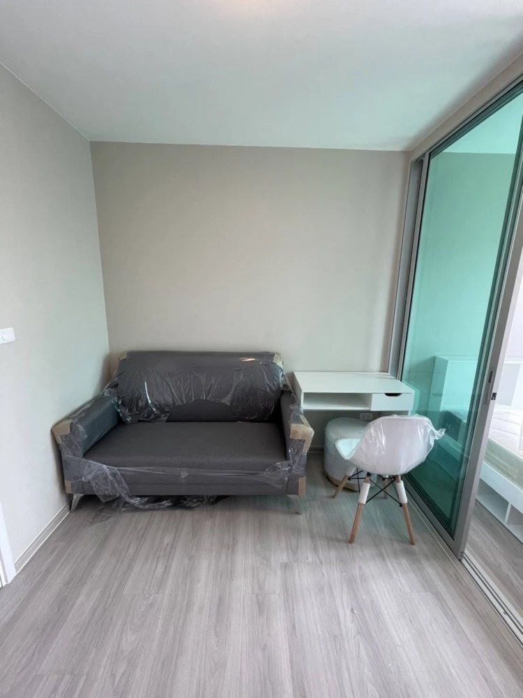 Selling Plum Condo Ram 60 Interchange, 6th floor unit, fully furnished, excellent facilities. Don't miss out!