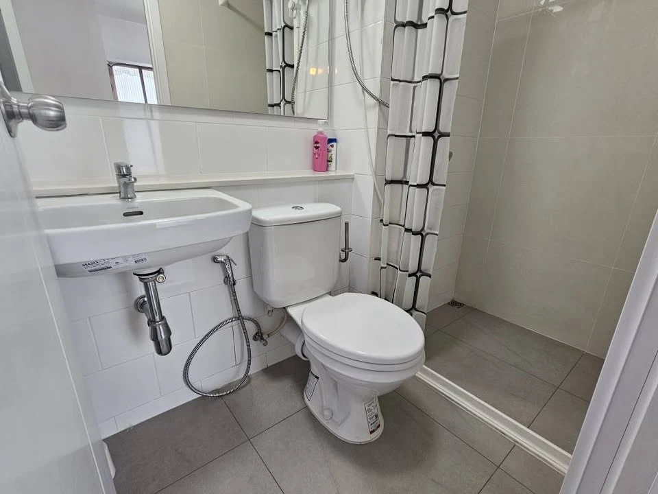 For sale: Plum Condo Ram 60 Interchange, ready to move in, just bring your bag, hurry!
