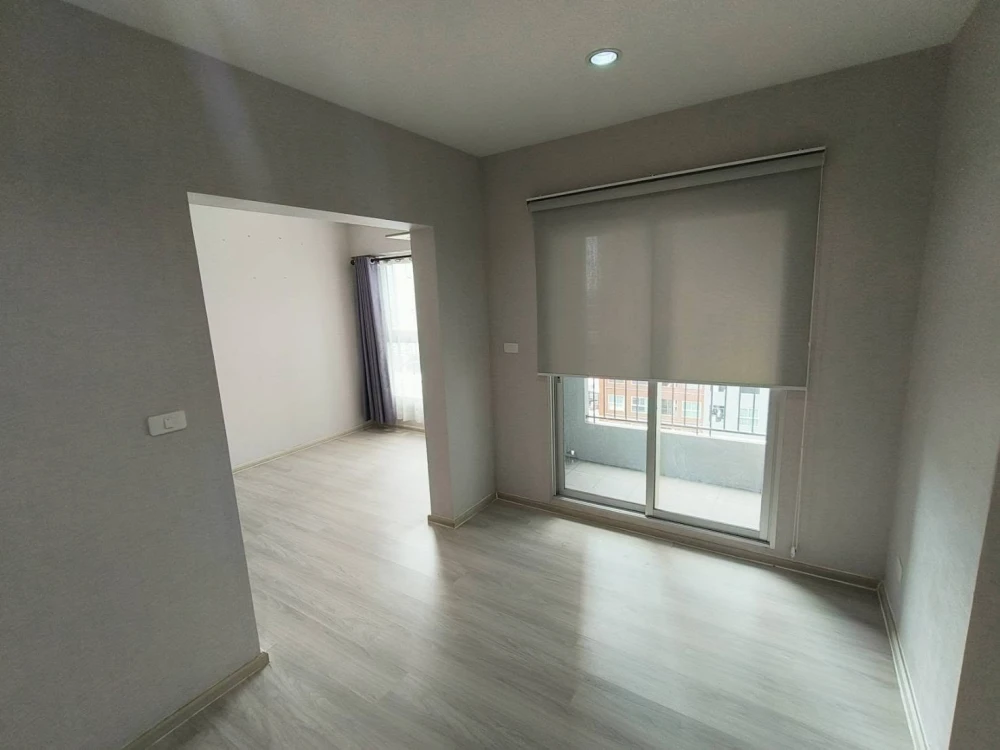 Plum Condo Ramkhamhaeng Station for sale. City view, spacious and airy. Located at the end of the hallway, offering high privacy. Don't miss out!