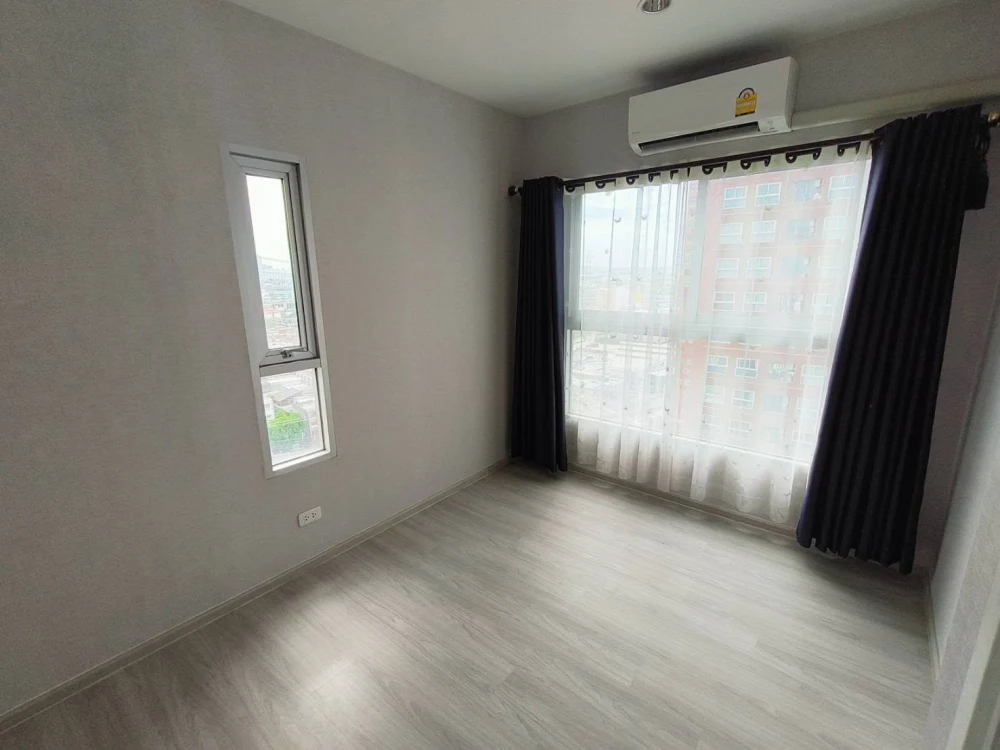 Plum Condo Ramkhamhaeng Station for sale. City view, spacious and airy. Located at the end of the hallway, offering high privacy. Don't miss out!