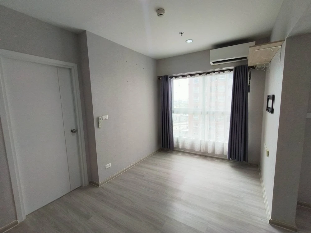 Plum Condo Ramkhamhaeng Station for sale. City view, spacious and airy. Located at the end of the hallway, offering high privacy. Don't miss out!
