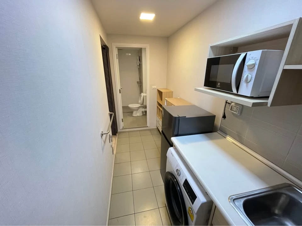 Selling Plum Condo Rangsit Alive 2, ready to move in, fully furnished. Book now!