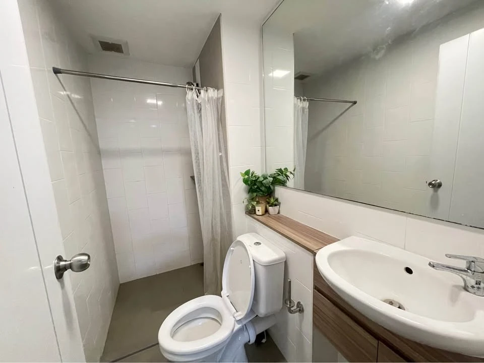Selling Plum Condo Rangsit Alive 2, ready to move in, fully furnished. Book now!