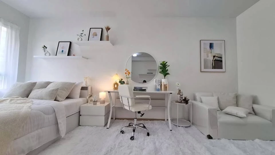 Plum Condo Samakkhi for sale, ready to move in, fully furnished, just bring your suitcase and move in. Hurry and reserve now before it's too late.