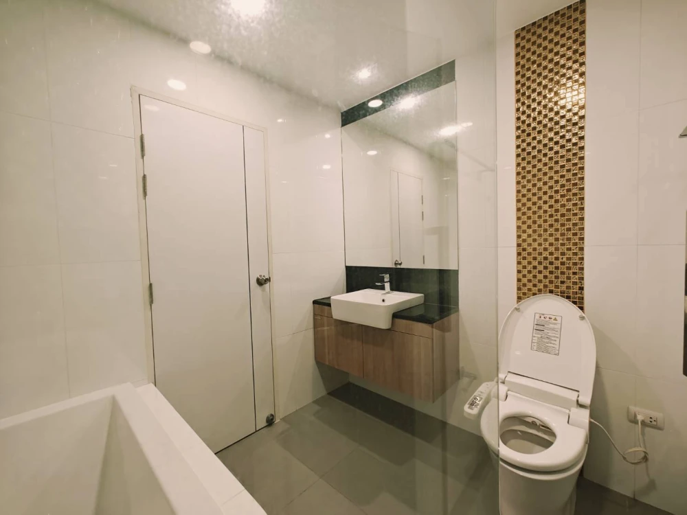 For sale Plus Condo Sriracha, nice room, high floor, spacious room, comfortable, reserve now!!!
