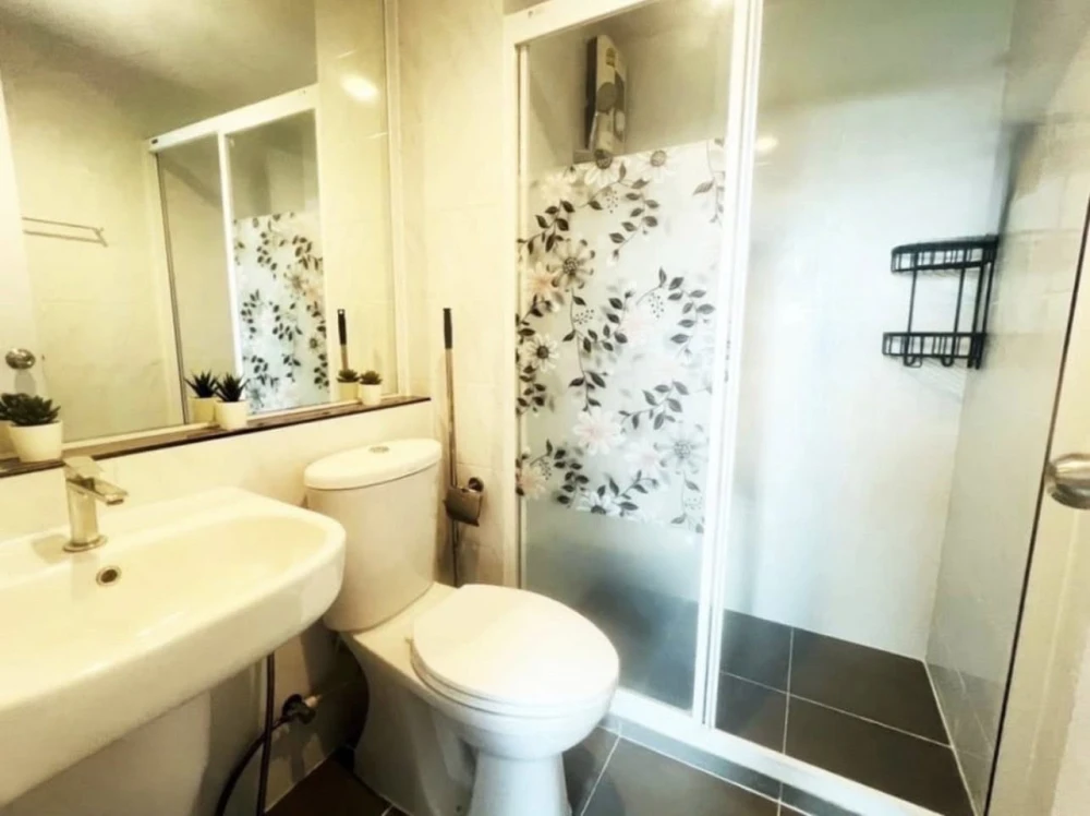 For sale: Polis Condo Suksawat 64, ready to move in, fully furnished, hurry and reserve now!