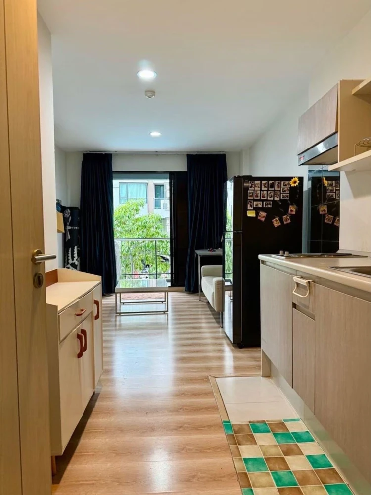 Selling Premio Fresco 2-bedroom unit with spacious living area, pool view, and fully furnished. Book now!