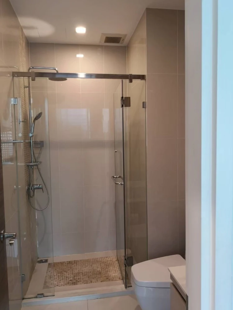 ขาย Q Asoke ชั้น 10 วิวสระว่ายน้ำ พร้อมเฟอร์ฯ build-in ทั้งหมด ห้องสะอาดมาก สนใจจองเลยจ้า
