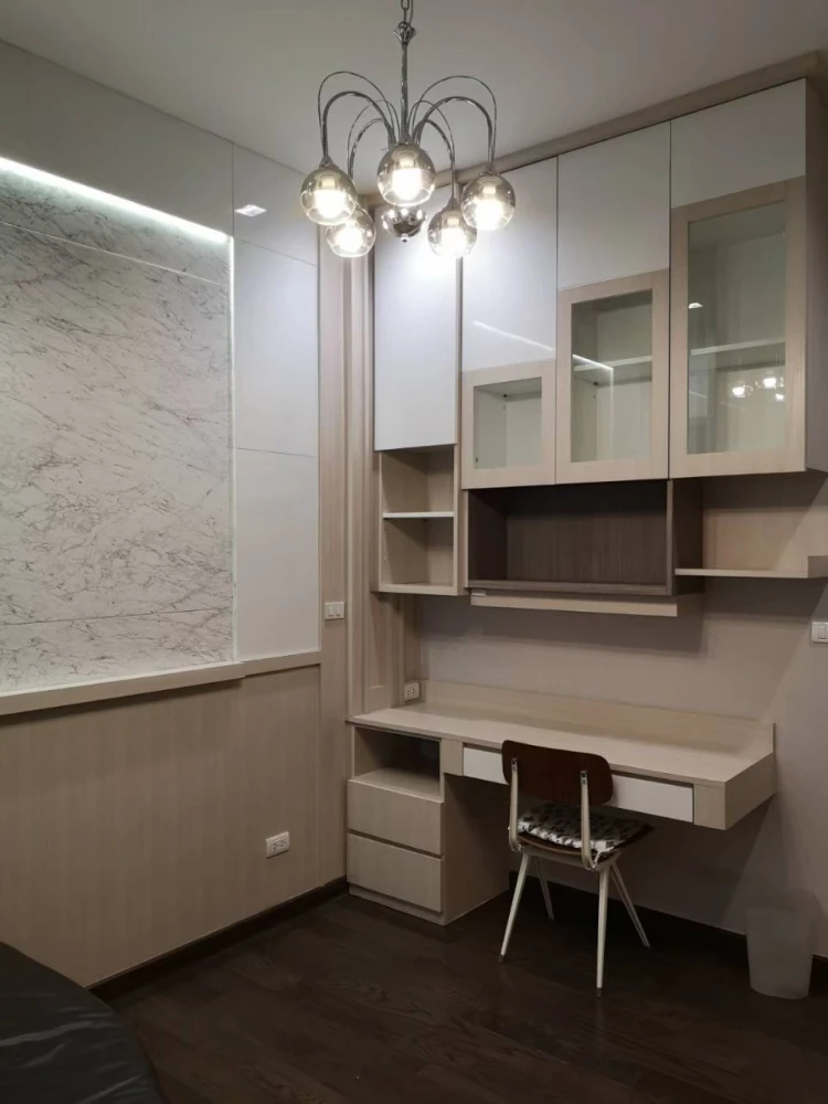 ขาย Q Asoke ชั้น 10 วิวสระว่ายน้ำ พร้อมเฟอร์ฯ build-in ทั้งหมด ห้องสะอาดมาก สนใจจองเลยจ้า