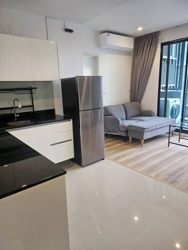 Quinn Ratchada 17 for sale, 1 bedroom, 1 bathroom, plenty of usable space, comes with complete amenities. Don't miss out on this great deal!