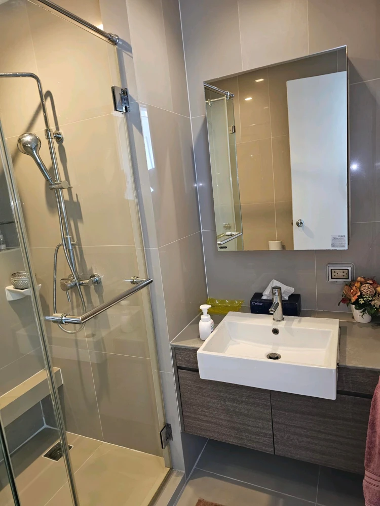 Selling Quinn Ratchada 17, city view, fully furnished, ready to move in. Book now! Hurry!