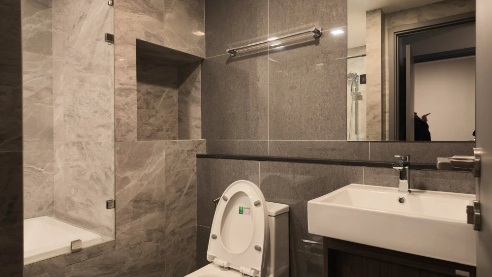 Selling a 38 sq.m. unit at Quintara Phume Sukhumvit 39, prime location in Phrom Phong. Fully fitted (free curtains, free furniture). Book now!