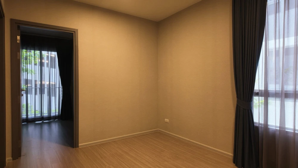 Selling a 38 sq.m. unit at Quintara Phume Sukhumvit 39, prime location in Phrom Phong. Fully fitted (free curtains, free furniture). Book now!