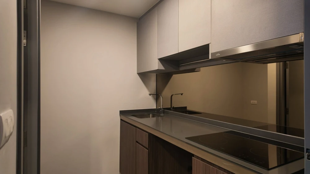 Selling a 38 sq.m. unit at Quintara Phume Sukhumvit 39, prime location in Phrom Phong. Fully fitted (free curtains, free furniture). Book now!