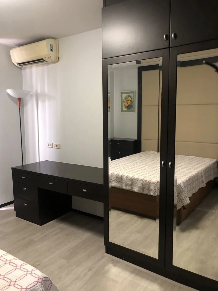 Ratchada Orchid for sale, ready to move in, spacious and comfortable room, just bring your bag.