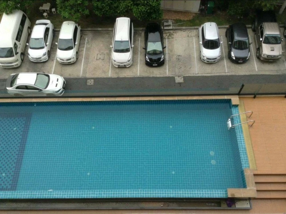 ขาย Regent Home 10 Chaengwattana 1 ห้องนอน เฟอร์นิเจอร์ครบครัน วิวสระว่ายน้้ำ ห้ามพลาด