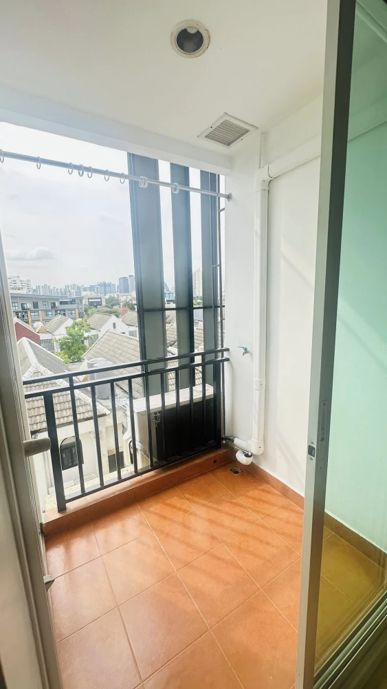 For sale: Regent Home 12 Ladphrao 41, studio room, plenty of usable space, good location, convenient transportation, hurry and reserve now!