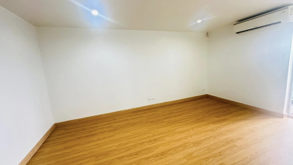 For sale: Regent Home 12 Ladphrao 41, studio room, plenty of usable space, good location, convenient transportation, hurry and reserve now!