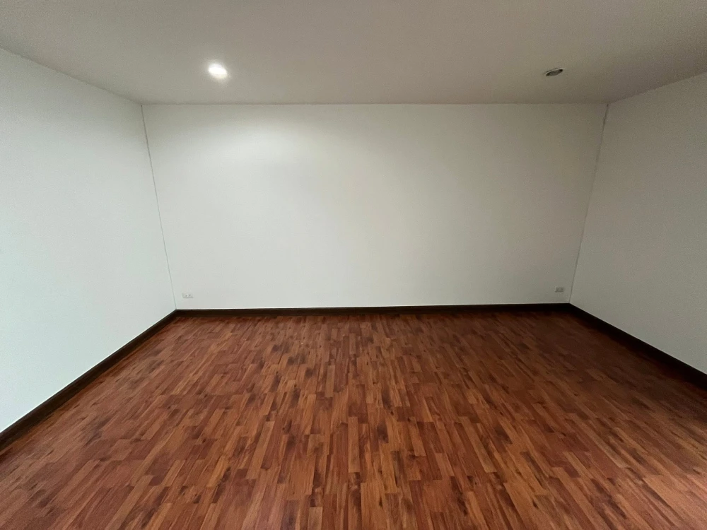 ขาย Regent Home 25 Tiwanon 1 ห้องนอน 1 ห้องน้ำ ในทำเลดี เดินทางสะดวก พลาดแล้วจะเสียใจ
