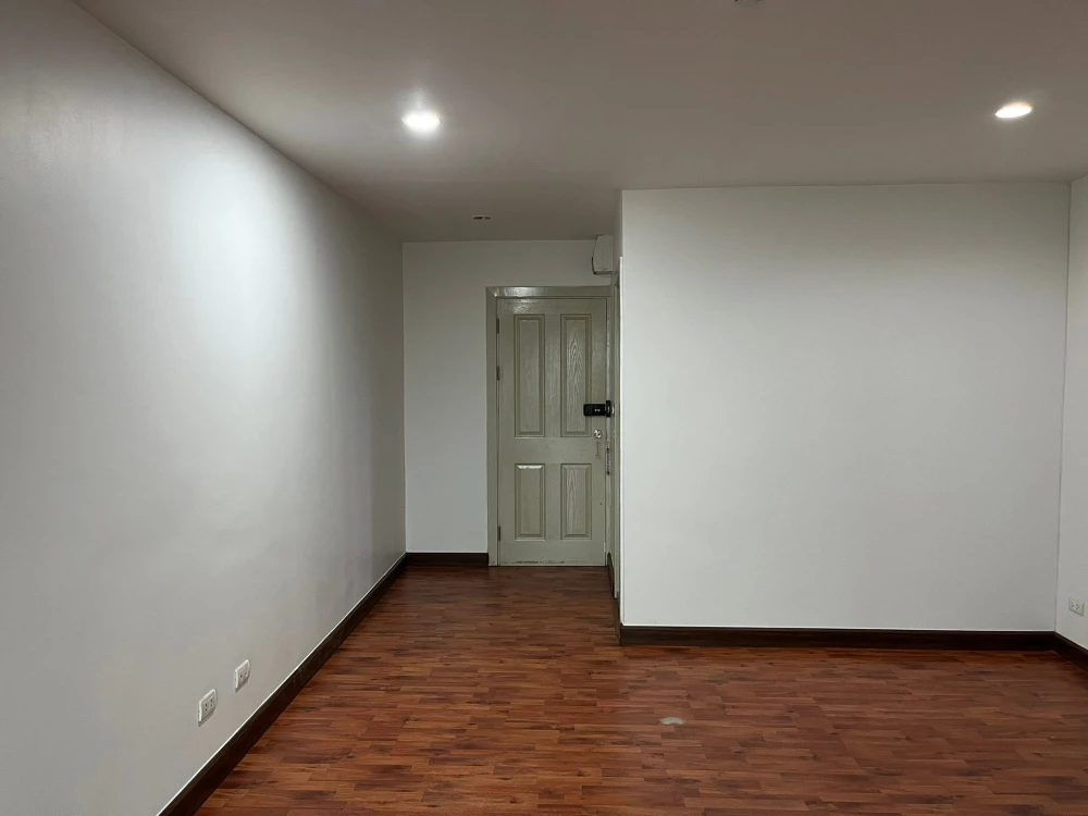 ขาย Regent Home 25 Tiwanon 1 ห้องนอน 1 ห้องน้ำ ในทำเลดี เดินทางสะดวก พลาดแล้วจะเสียใจ