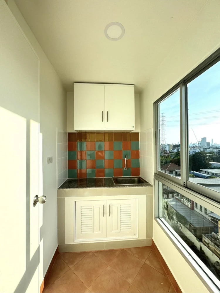 For sale: Regent Home 5 Ratchada 19, beautifully decorated room with a stunning theme, fully furnished, great location, hurry and reserve now!