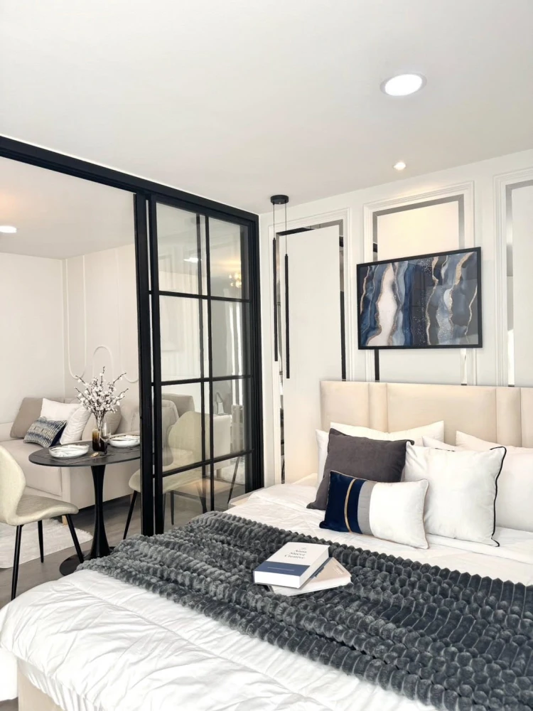 For sale: Regent Home 5 Ratchada 19, beautifully decorated room with a stunning theme, fully furnished, great location, hurry and reserve now!