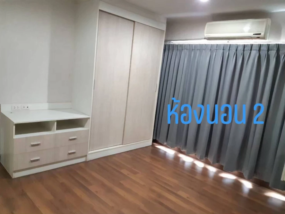 Selling Regent Home 9 Sukhumvit 64, ready-to-move-in unit with full furnishings. Spacious and comfortable. Book now!