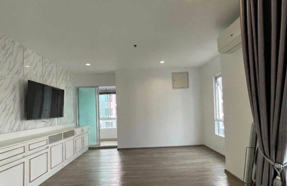 Selling Regent Home Bangson Phase 2, 2 bedrooms, spacious living area, high-quality built-in furniture. Book now!