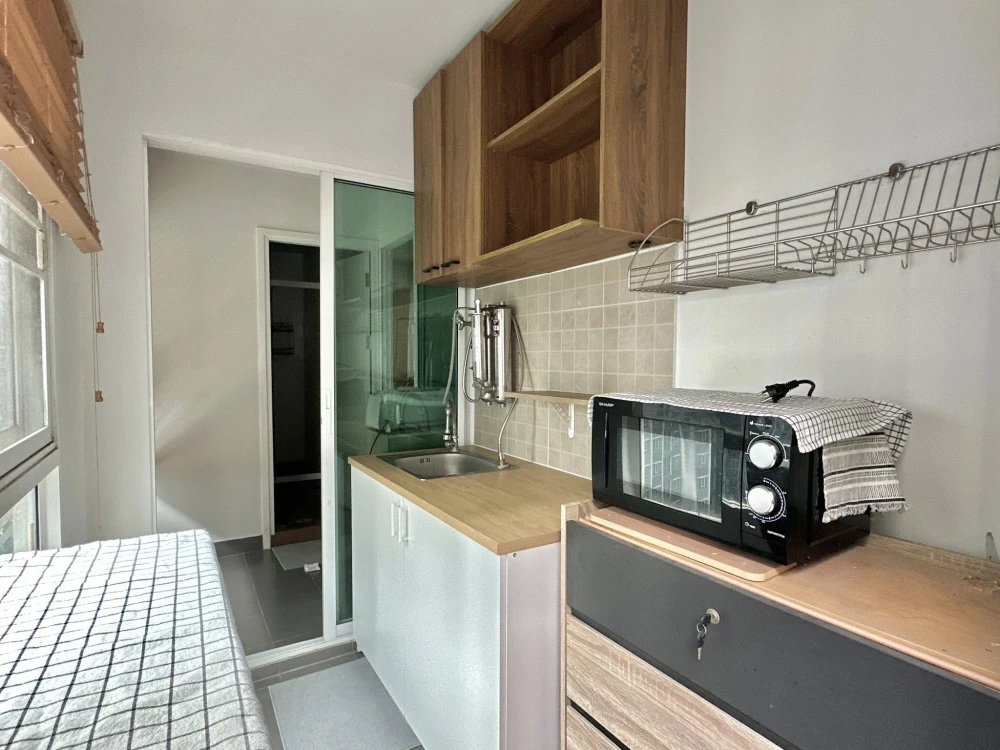 Selling Regent Home Bangson, corner unit, less crowded, spacious living area, and fully furnished. Book now!