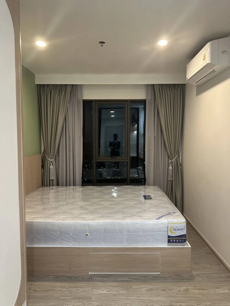For Sale: Regent Home Wutthakat. Move-in ready unit with a well-partitioned layout. Great price—book it now; don't miss out!